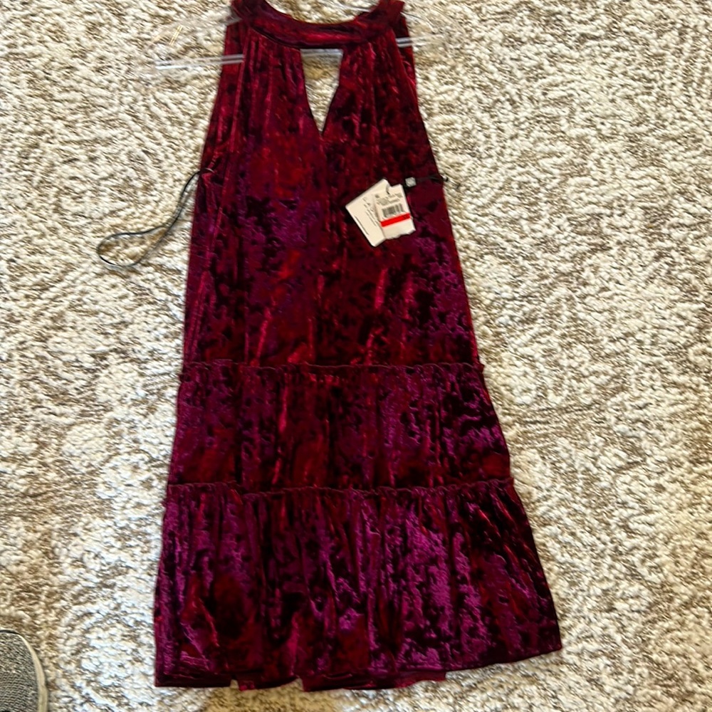 Burgundy crushed velvet Laundry dress. NWT size XS